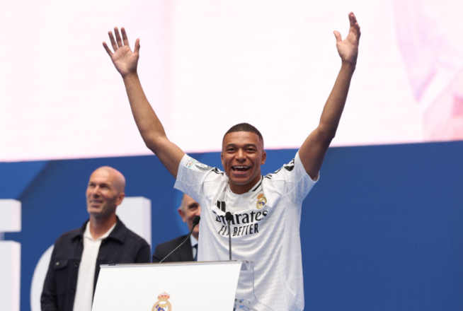 مبابي: 3 أندية ألمانية حاولت التعاقد معي