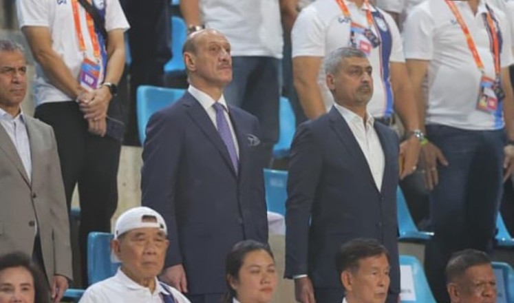 عدنان درجال يبارك للمنتخب يهنئ العراق بالفوز بكأس ملك تايلاند