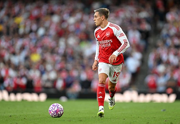 آرسنال يحسم موقفه بشأن رحيل تروسارد