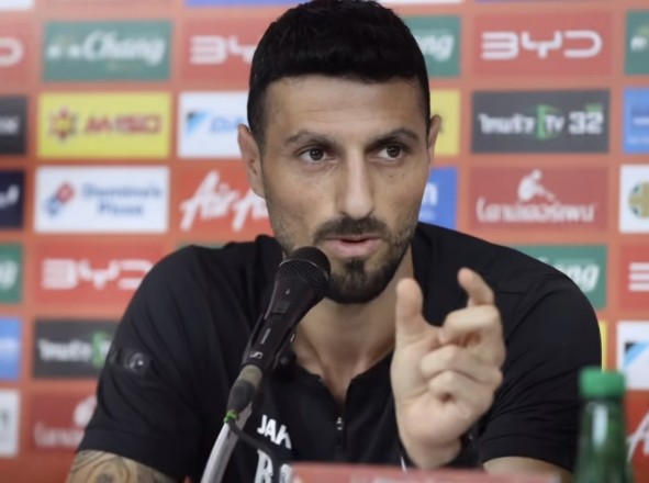 ريبين سولاقا يعد الجماهير العراقية بتقديم كرة قدم جميلة أمام تايلاند