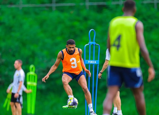 النصر يدرس خياراته الأخيرة قبل إغلاق سوق الانتقالات الصيفية