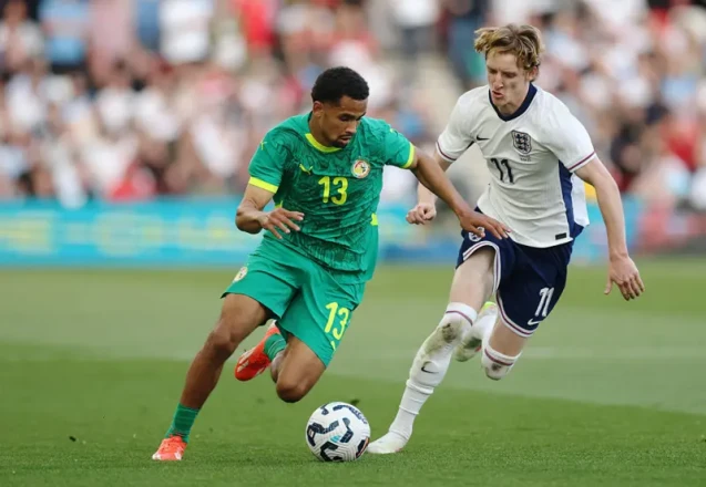 السنغال تضرب إنجلترا بثلاثية ودياً