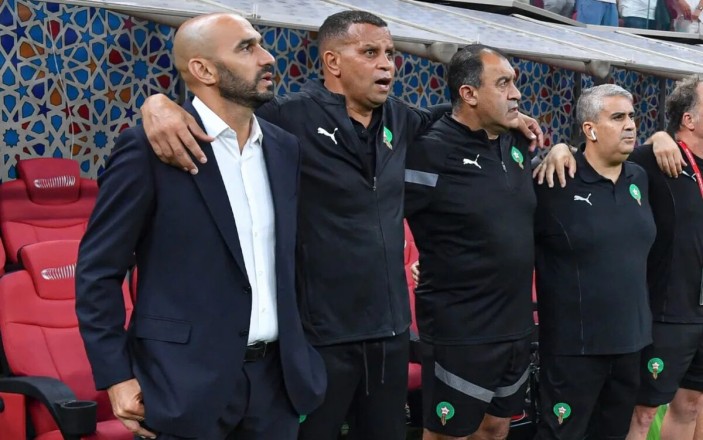 الركراكي على أعتاب إنجاز تاريخي.. الأسود يقتربون من رقم عالمي